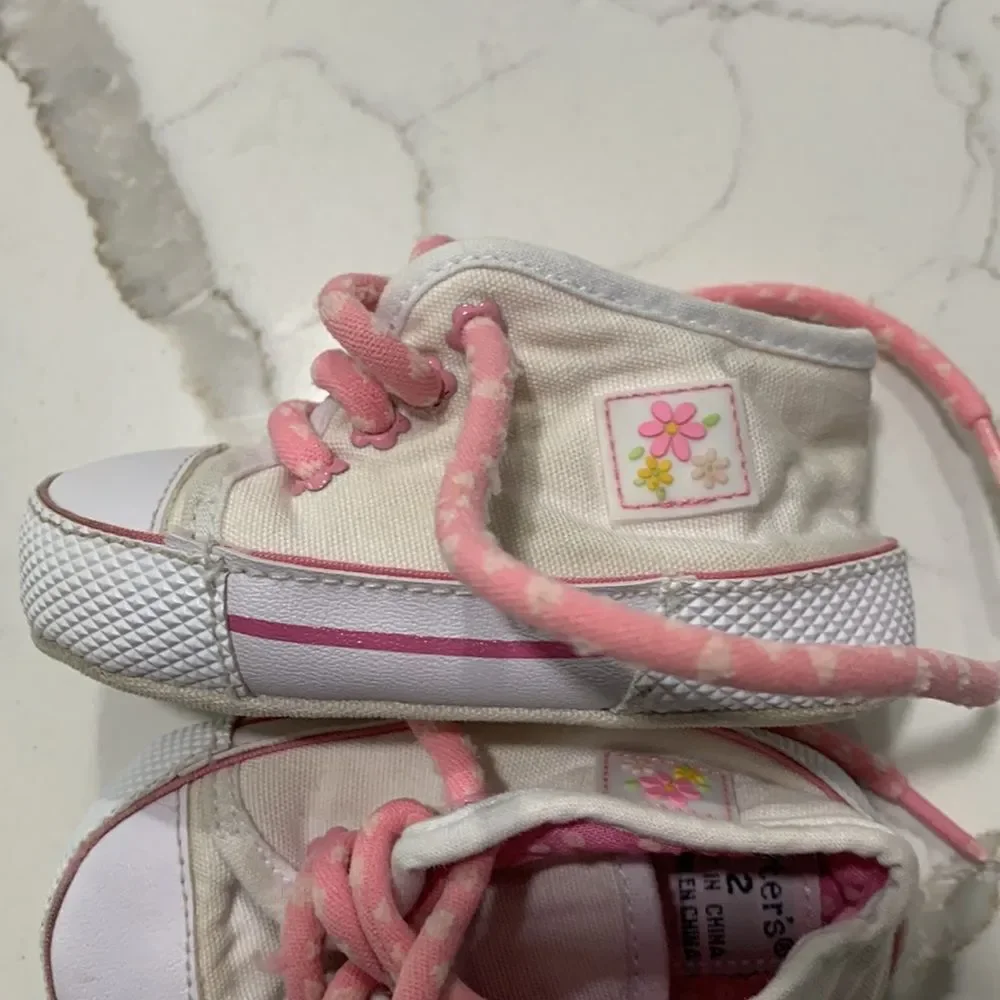 Carter’s INFANT BABY HIGH TOP White Pink Walking Fashion Sneakers Shoes Size 2